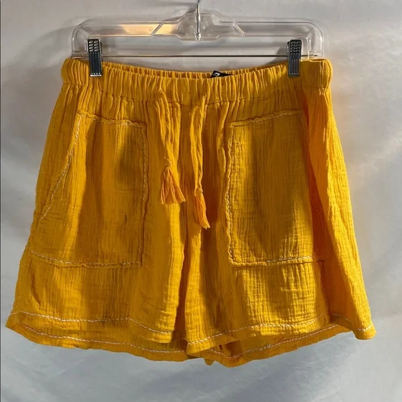 7 For All Mankind Yellow Cotton Blouse and Short Set - Picture 7 of 11